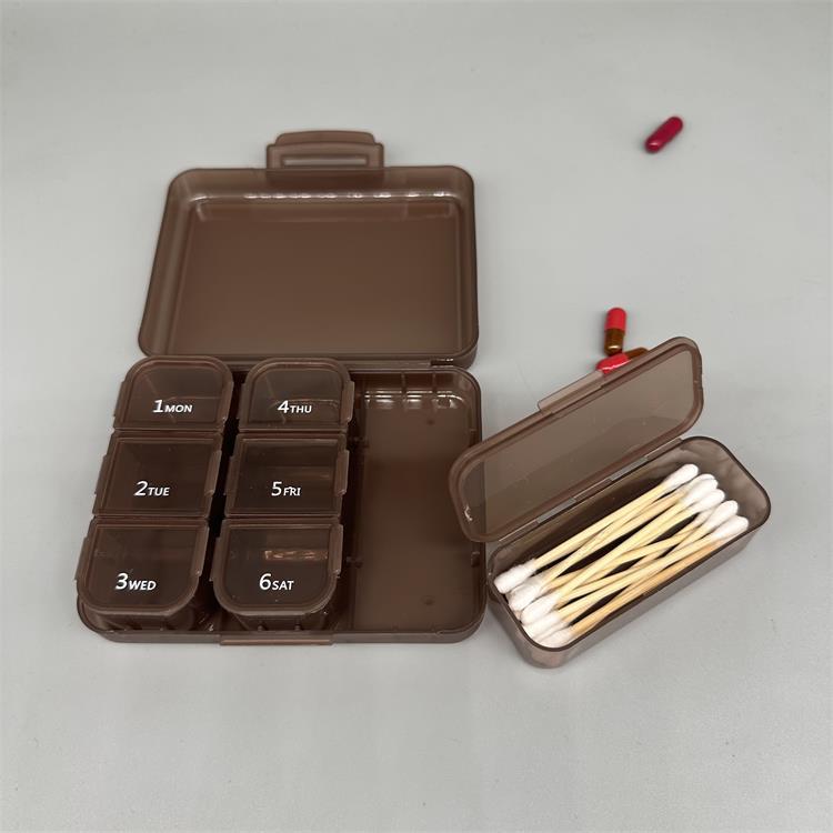 Portable 7-Compartment Pill Box